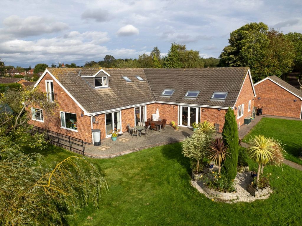 5 bed detached house for sale in Little Gringley Lane, Welham, Retford