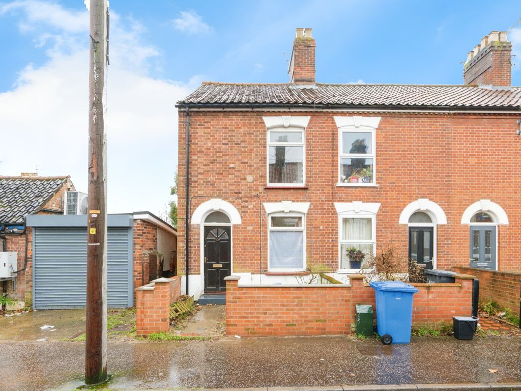 3 bed terraced house for sale in Silver Street, Norwich, Norfolk NR3, £