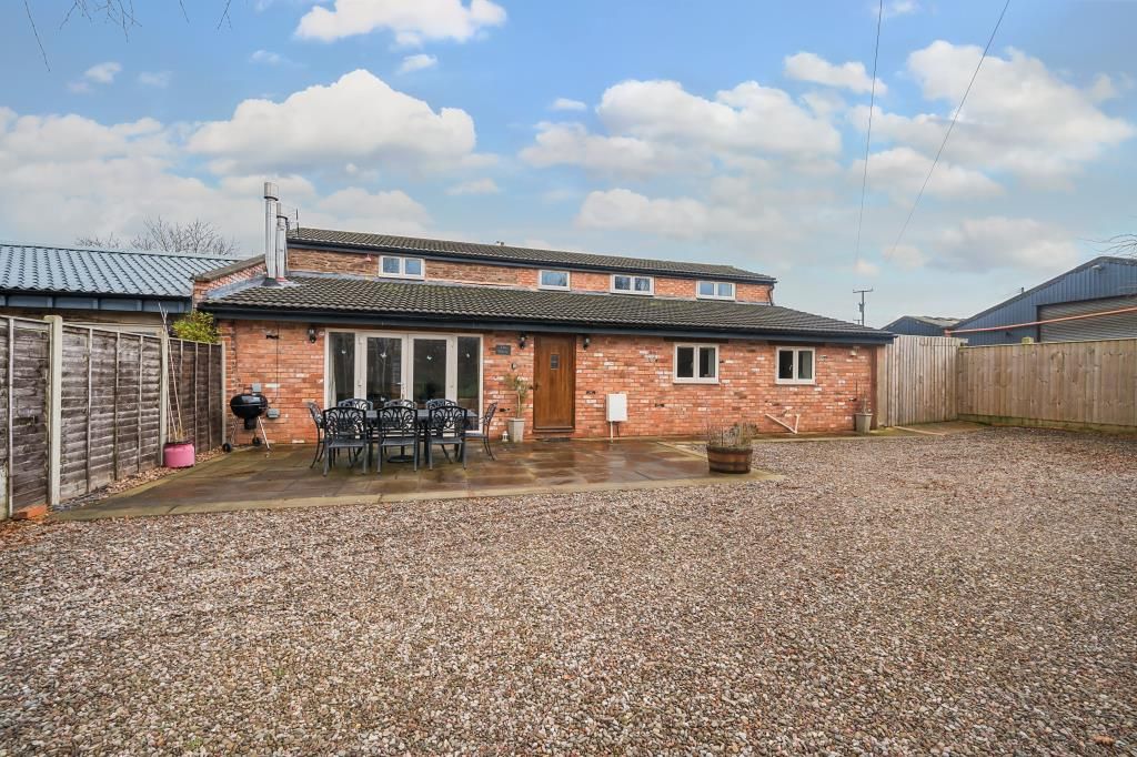 4 bed cottage to rent in Hereford, Herefordshire HR2, £2,100 pcm Zoopla