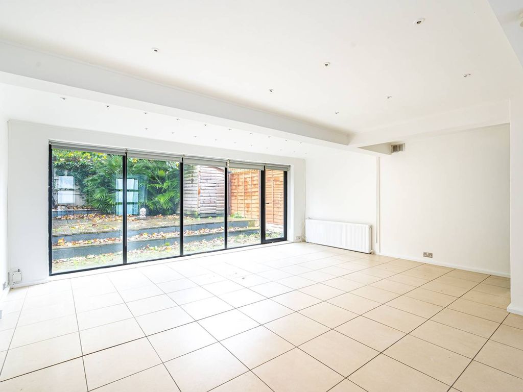 Finsbury Park Road Finsbury Park London N4