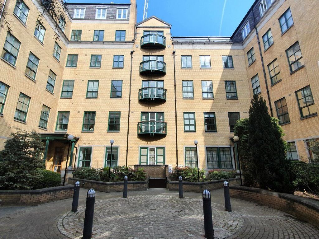 1 bed flat to rent in Bombay House, Granby Village, Manchester M1, £