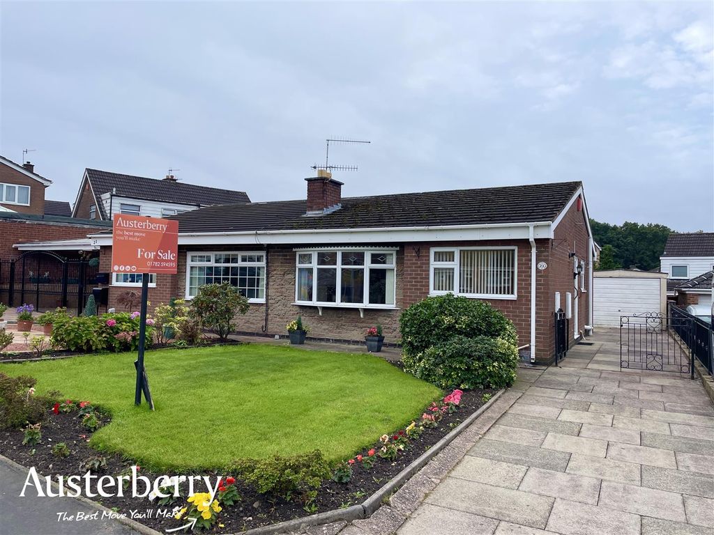 2 bed semidetached bungalow for sale in Carberry Way, Parkhall, Stoke