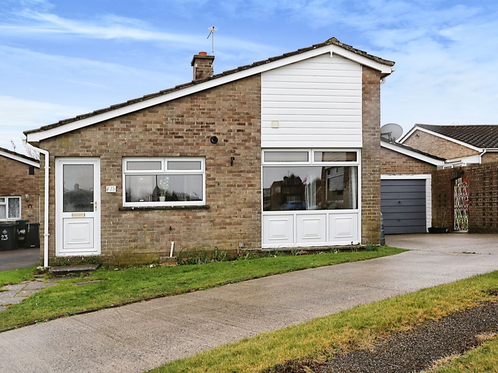 3 bed detached bungalow for sale in Folly Lane, Wool, Wareham BH20 Zoopla