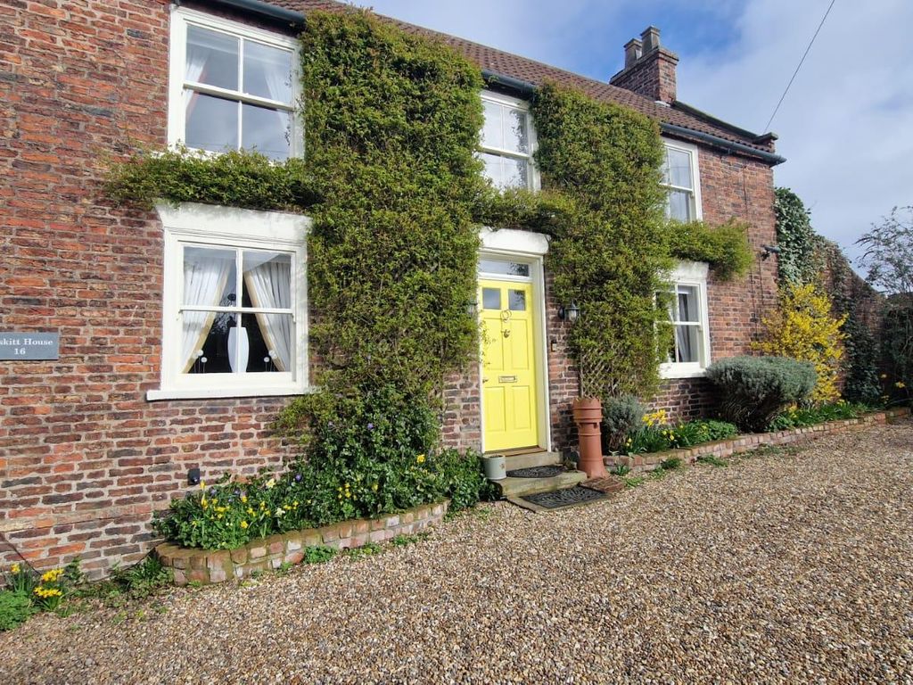 4 bed property for sale in Cross Street, Aldbrough, Hull HU11 Zoopla