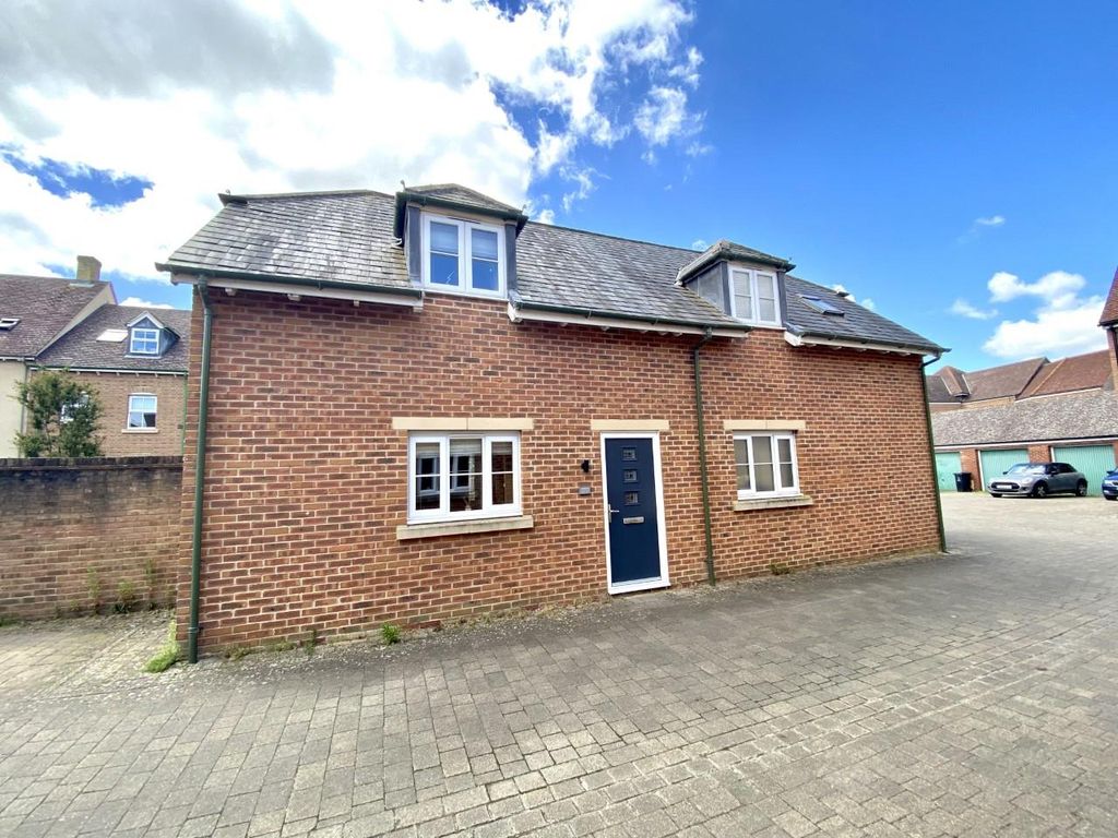 3 bed detached house for sale in Stonehenge Road, Wichelstowe, Swindon