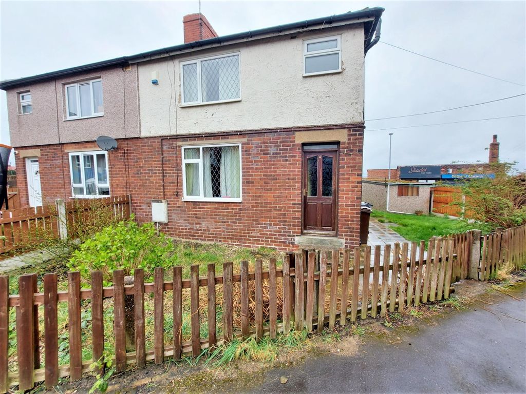3 bed semidetached house for sale in Royston Cottages, Hoyland