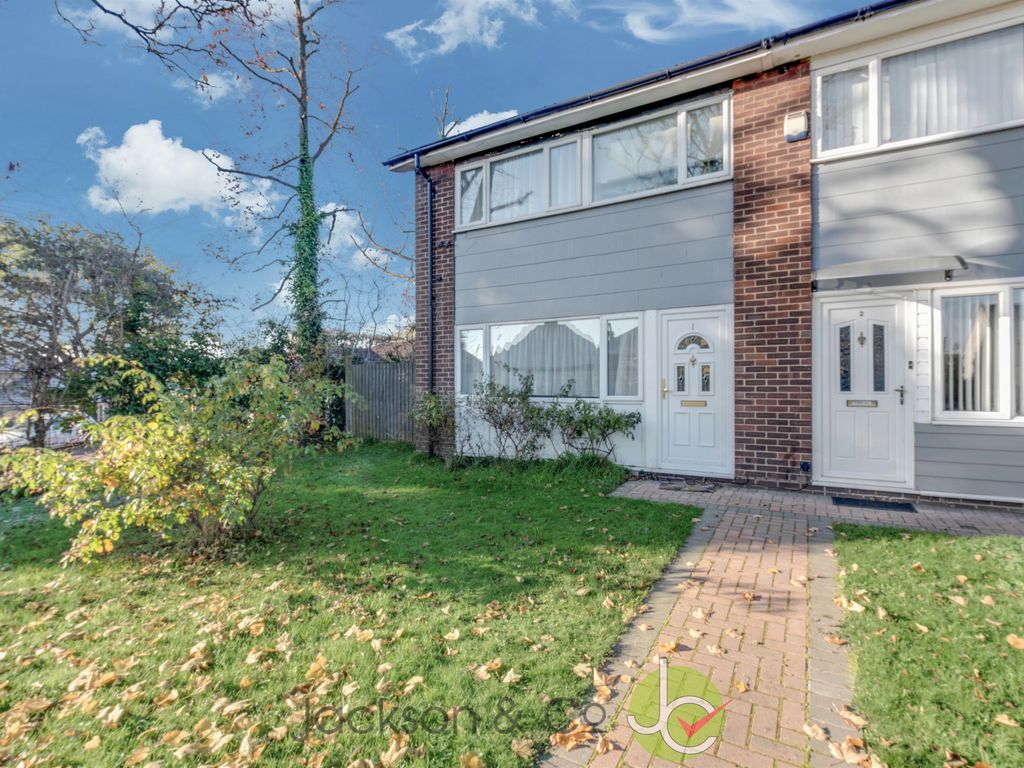 3 bed end terrace house for sale in Harwich Road, Colchester CO4, £ ...