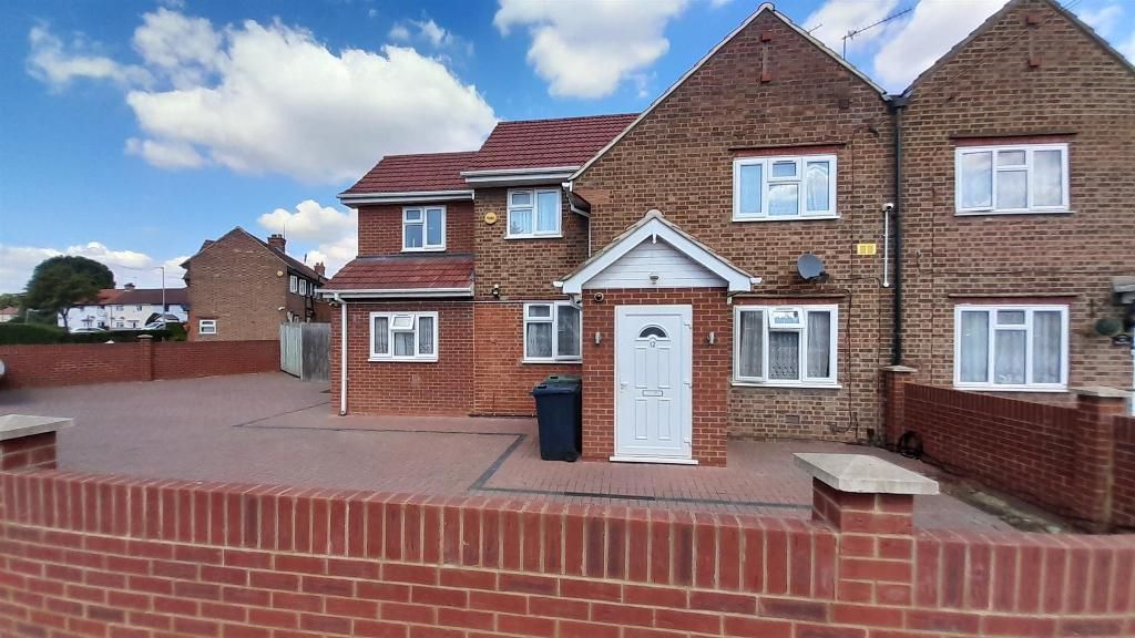 6 bed semidetached house for sale in Hesa Road, Hayes, Middlesex UB3
