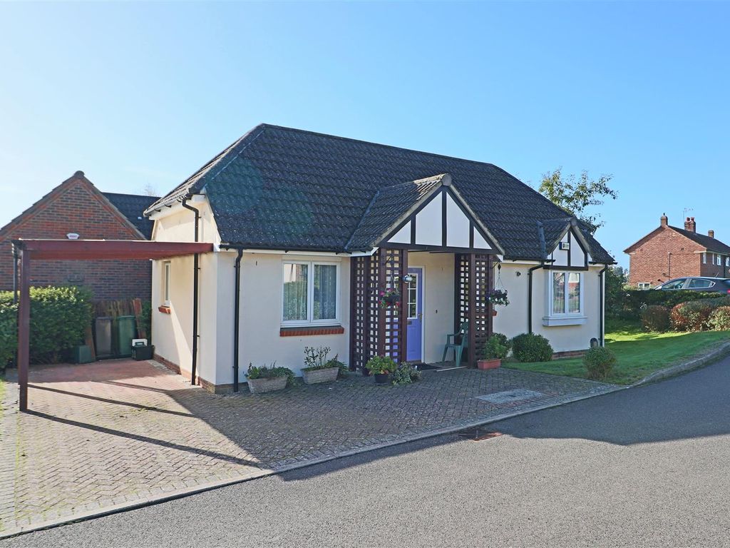 Crofters Close Redhill RH1  
