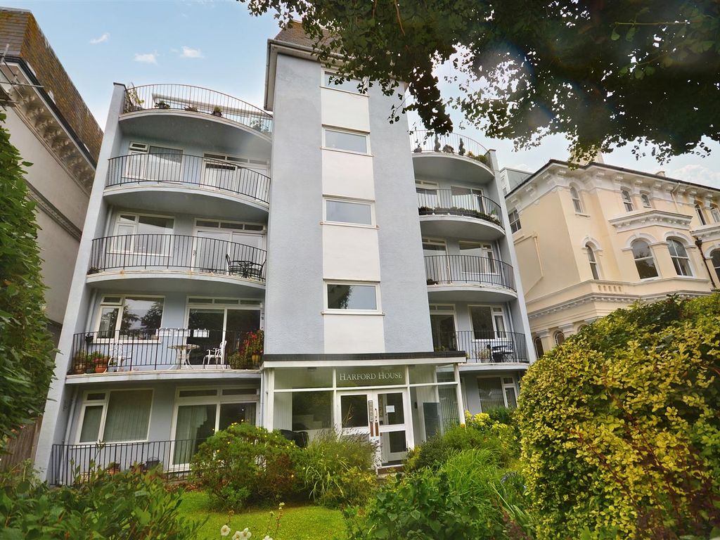 3 bed flat for sale in Trinity Trees, Eastbourne BN21, £220,000 Zoopla