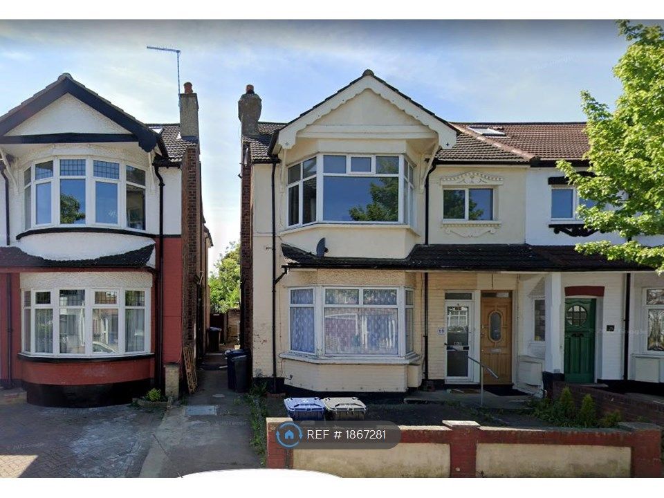 2 bed flat to rent in Hale Grove Gardens, London NW7, £1,695 pcm Zoopla