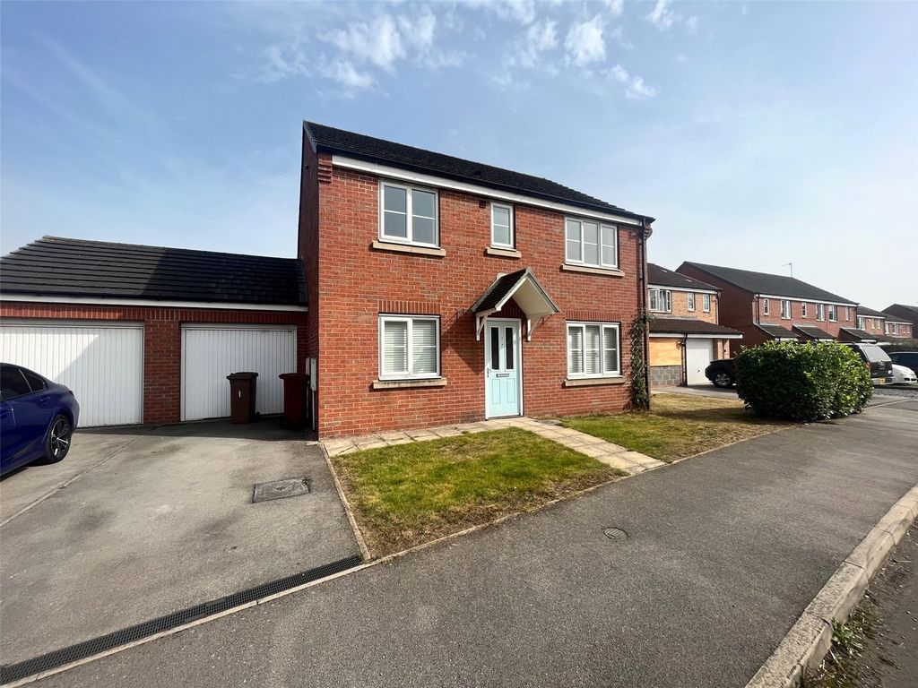 4 bed detached house to rent in Brambling Way, Scunthorpe, North