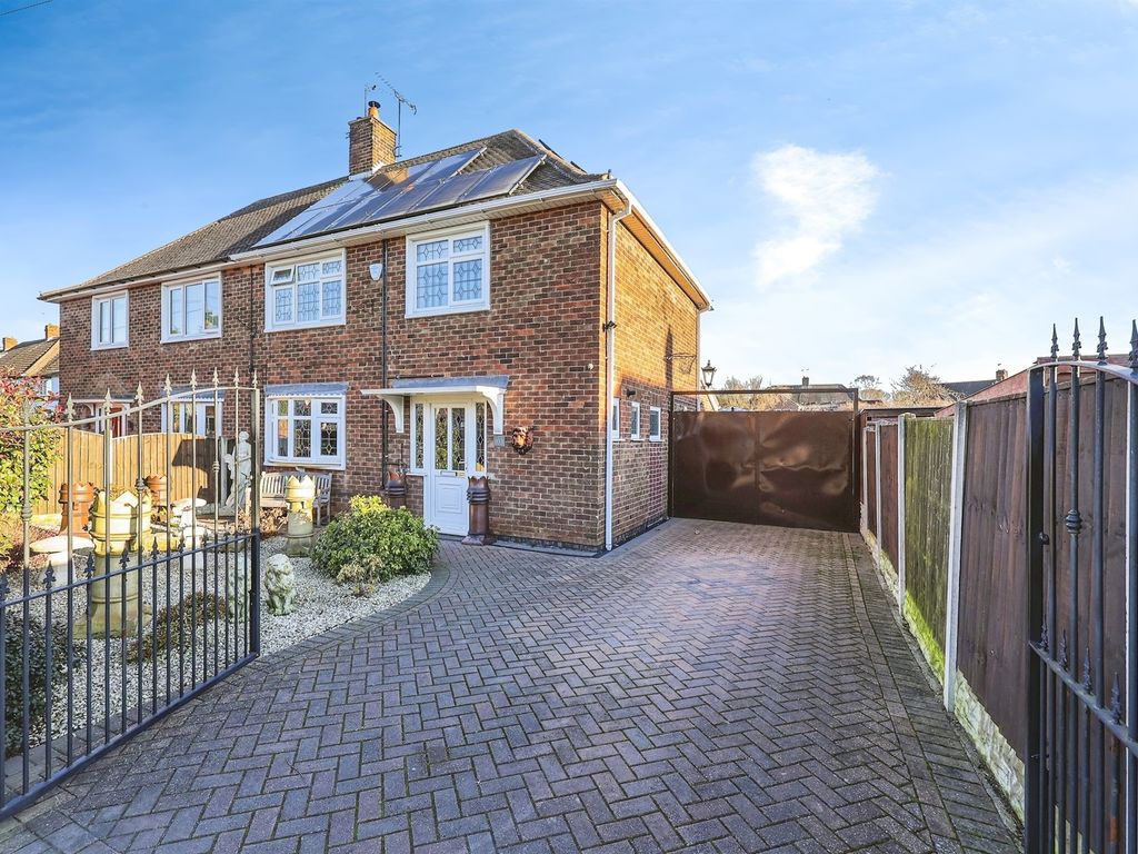 3 bed semidetached house for sale in Sherwin Road, Stapleford