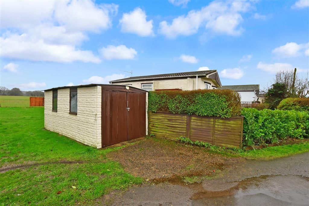 1 bed mobile/park home for sale in East Hill Road, Knatts Valley