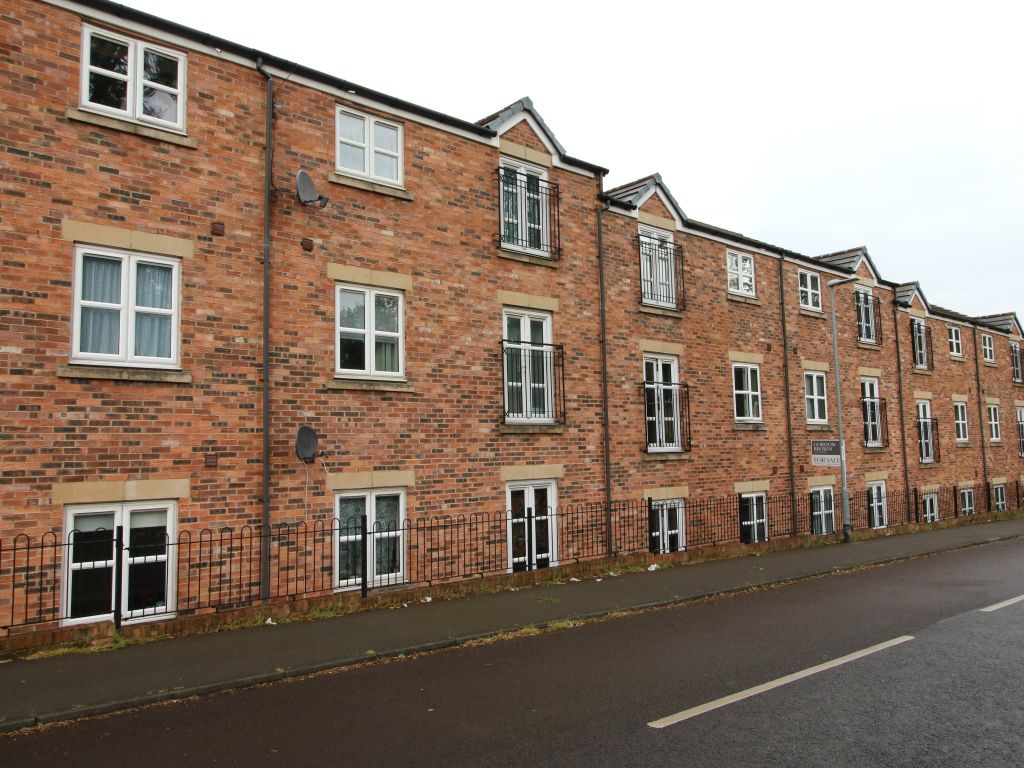 2 bed flat to rent in Cemetery Road, Gateshead NE8 Zoopla