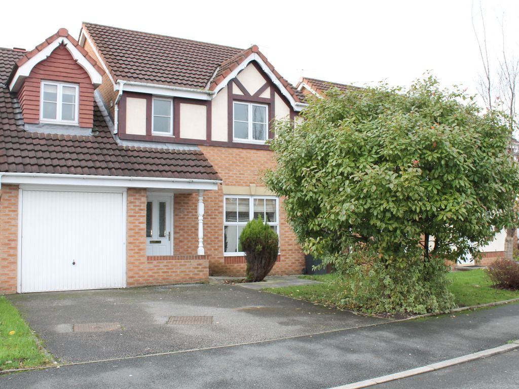 4 bed detached house to rent in Newton Street, Droylsden, Manchester