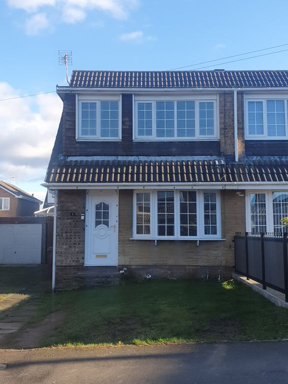 3 bed semidetached house to rent in Southfields, Clowne S43, £750 pcm