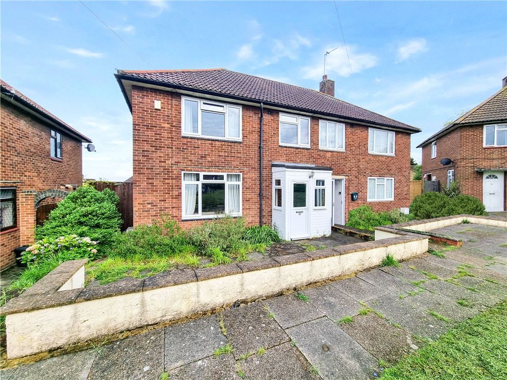 3 Bed Semi Detached House For Sale In Wisley Road St Pauls Cray Kent