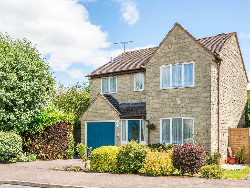 4 bed detached house for sale in Croft Holm, MoretonInMarsh GL56, £