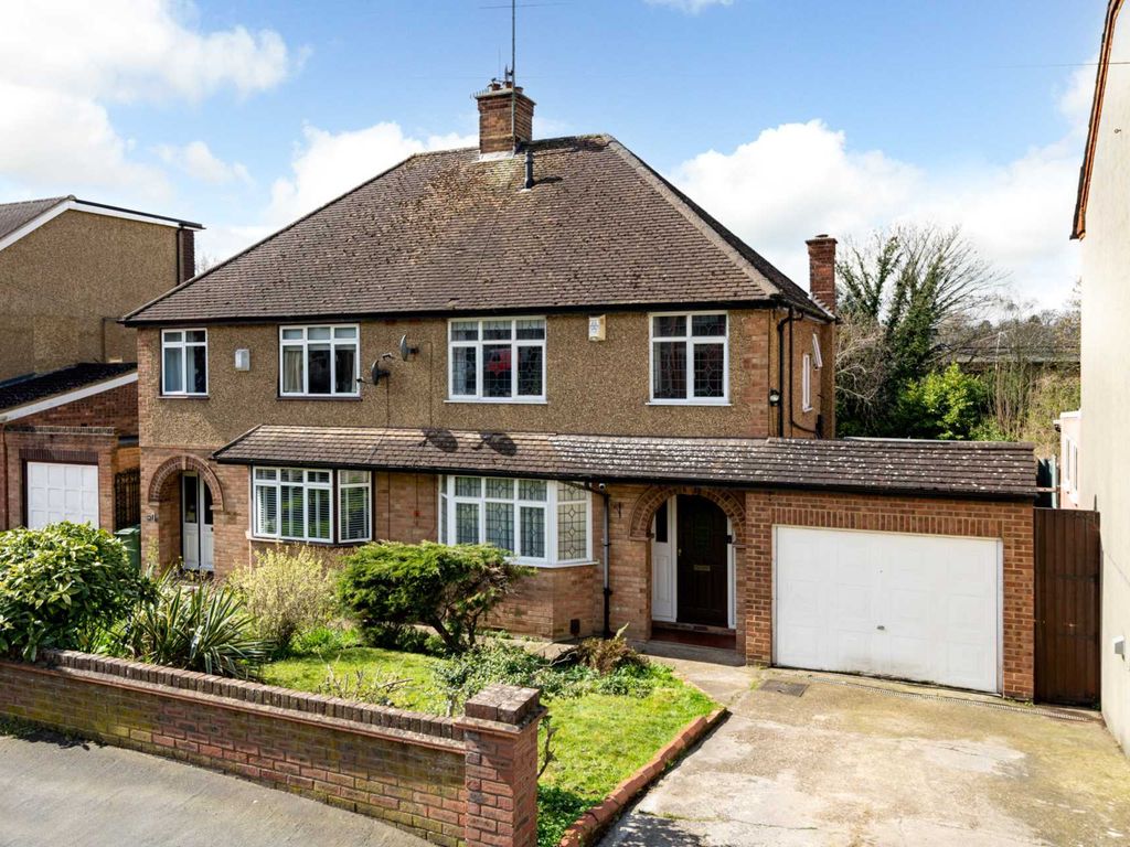 3 bed semidetached house for sale in Alexandra Road, Old Town HP2 Zoopla