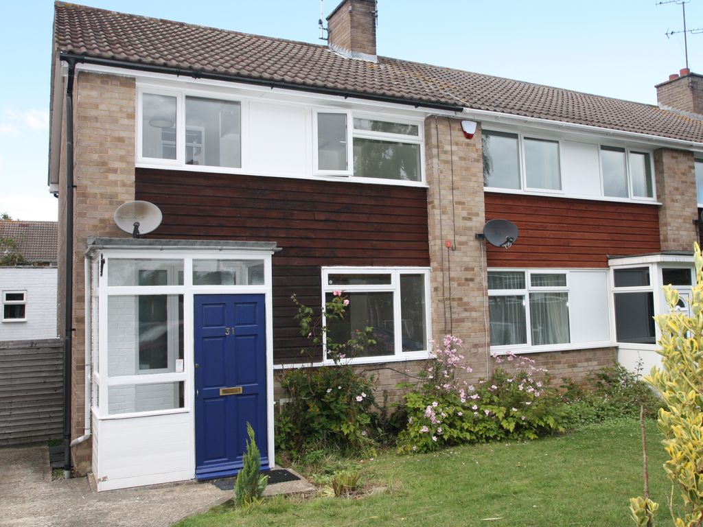 3 bed semidetached house to rent in Great Hill Crescent, Maidenhead