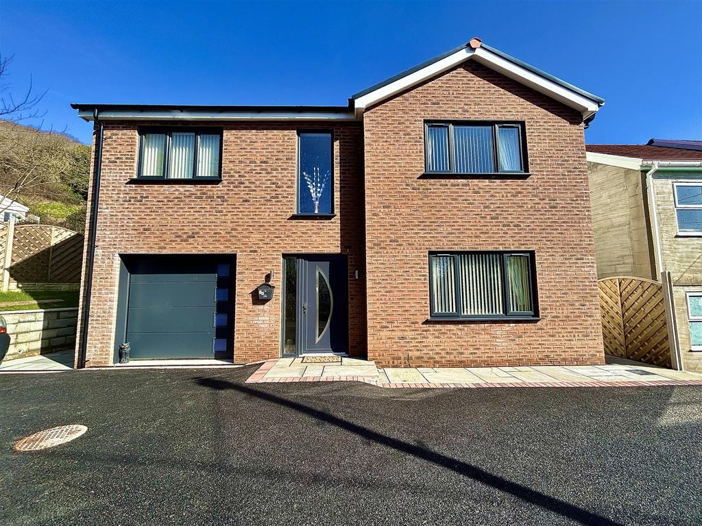 4 bed detached house for sale in Stradey Hill, Llanelli SA15, £475,000