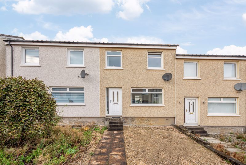 3 bed terraced house for sale in Redcraigs, Kirkcaldy KY2, £127,000