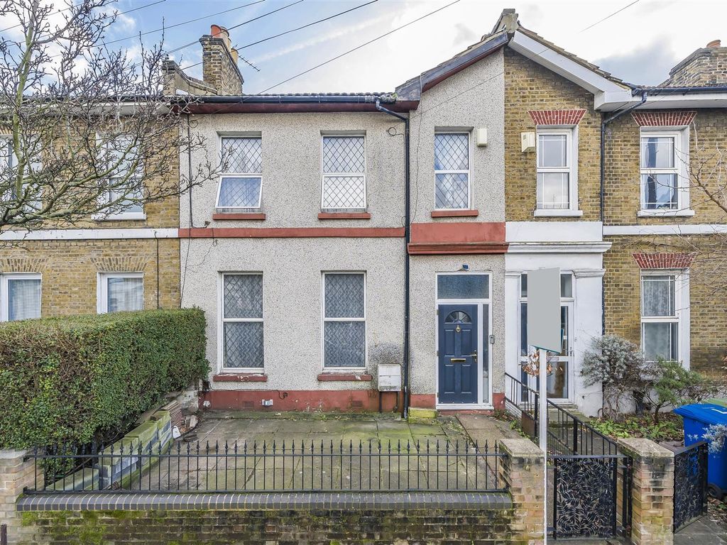 4 bed terraced house for sale in Meeting House Lane, London SE15, £