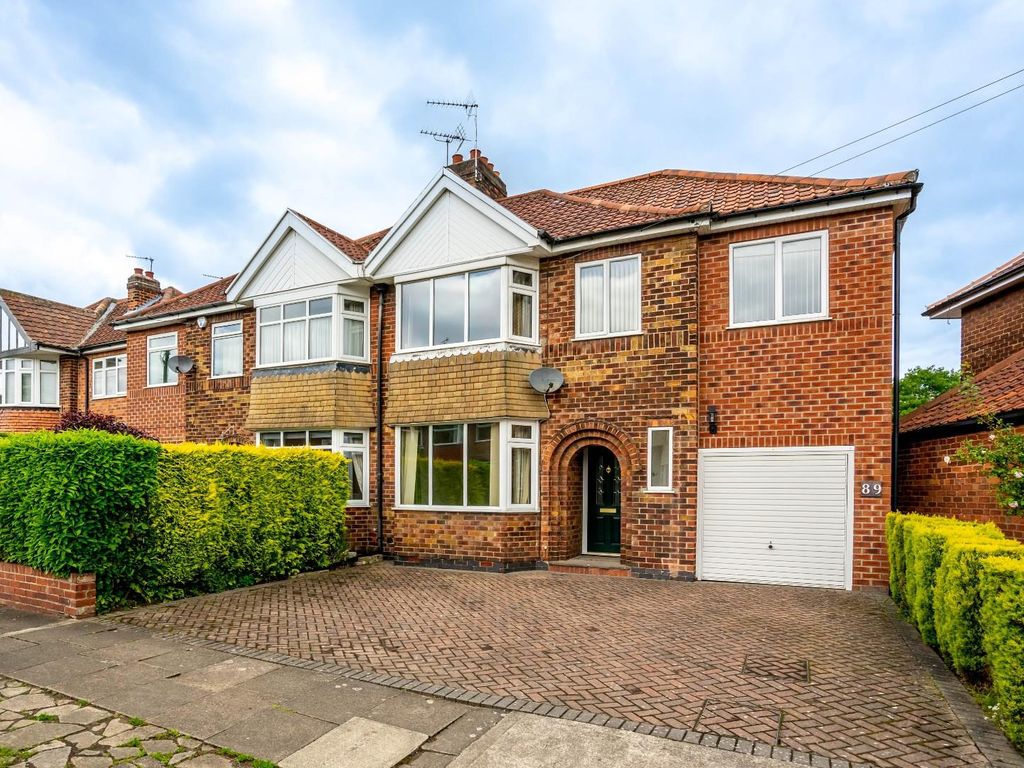 4 bed semidetached house for sale in Meadowfields Drive, Huntington, York YO31 Zoopla