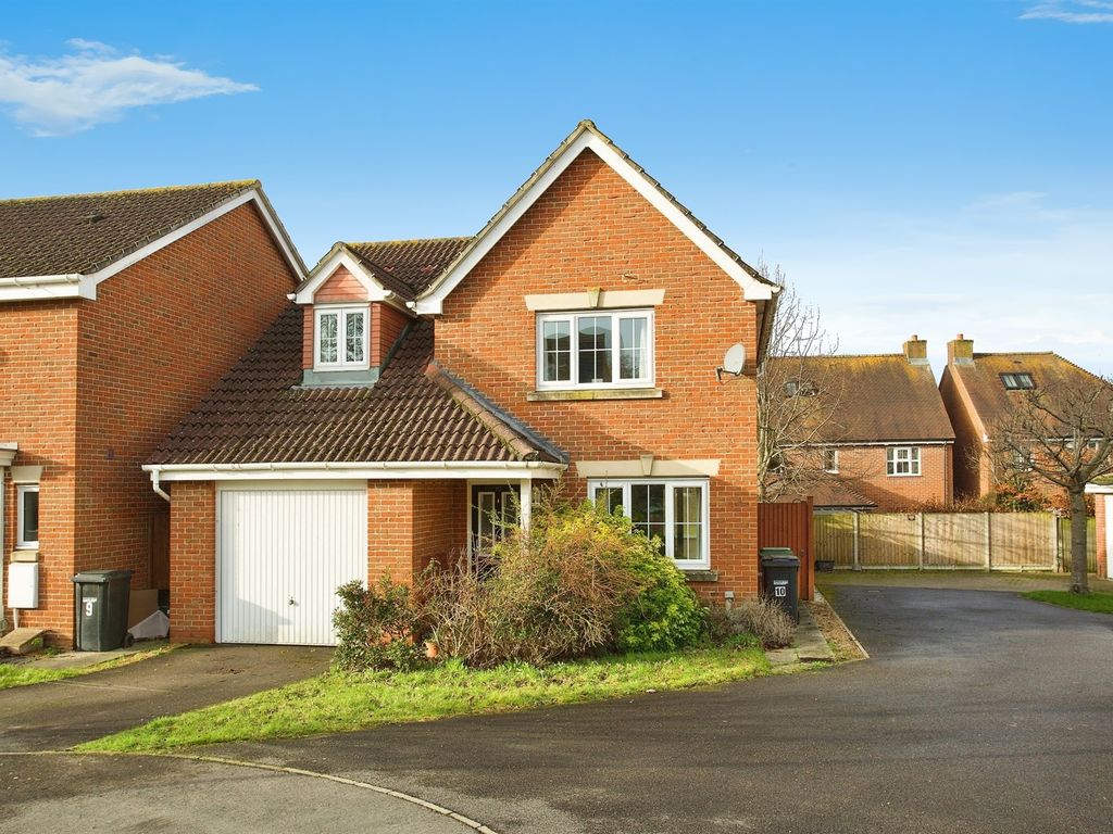 3 bed detached house for sale in White Tree Close, Fair Oak, Eastleigh