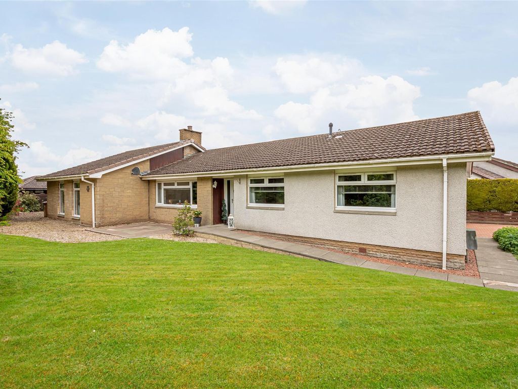 5 bed detached bungalow for sale in Kepscaith Road, Whitburn, Bathgate