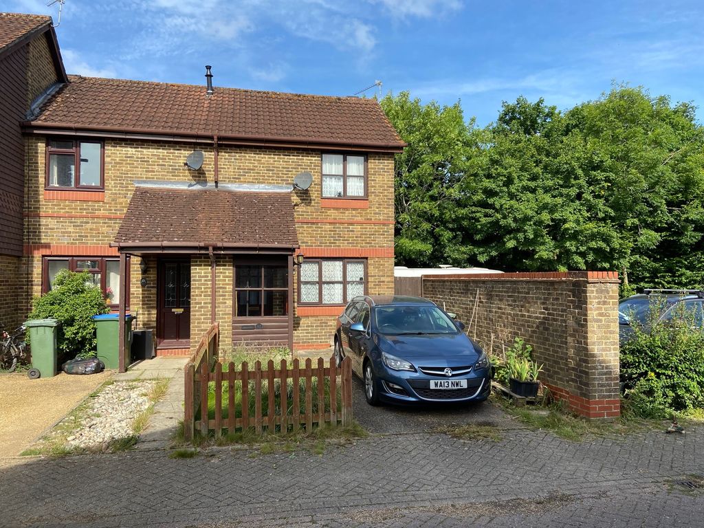 1 bed end terrace house for sale in Burns Close, Horsham RH12 Zoopla