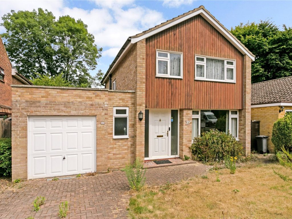3 bed detached house for sale in Dale Lodge Road, Sunningdale