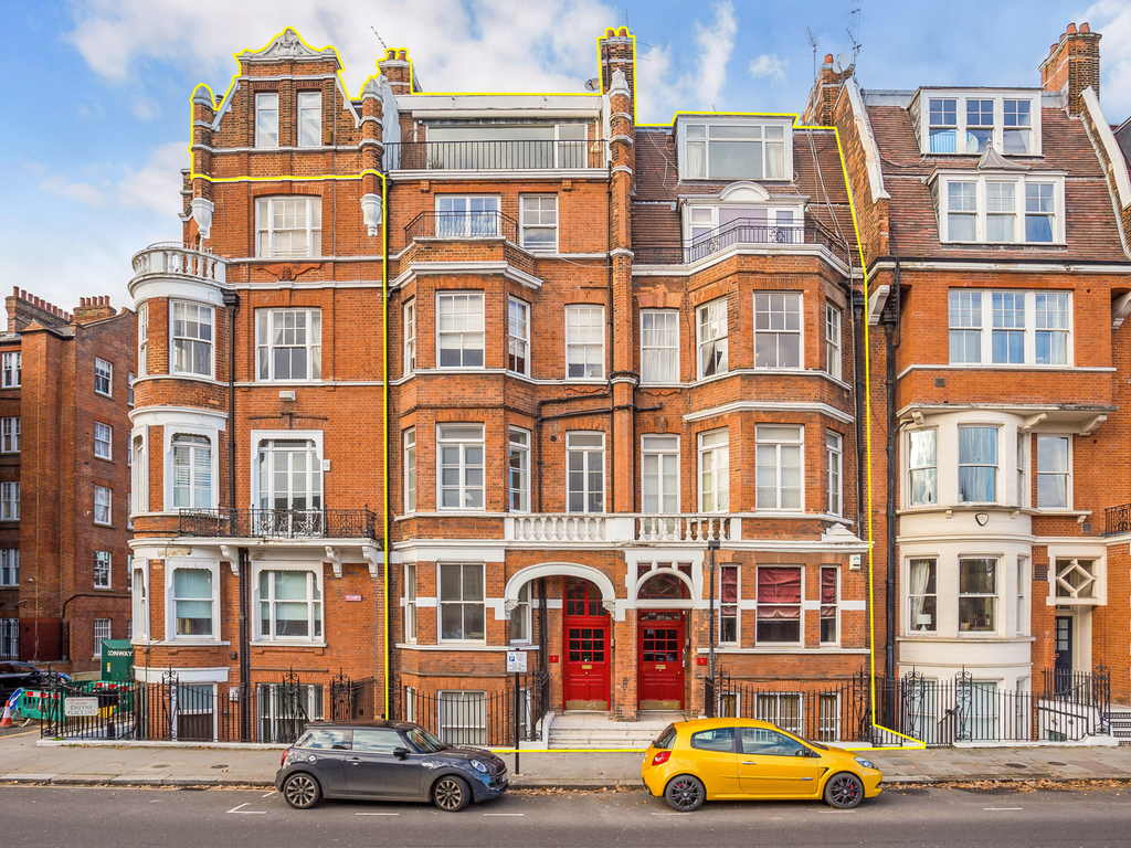 10 bed semidetached house for sale in Cheyne Place, London SW3, £