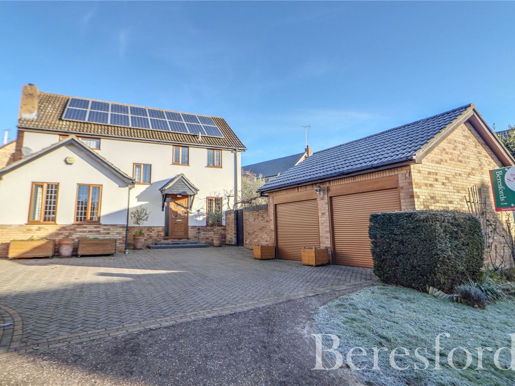 4 bed detached house for sale in Fernlea, Colchester CO4, £580,000 Zoopla