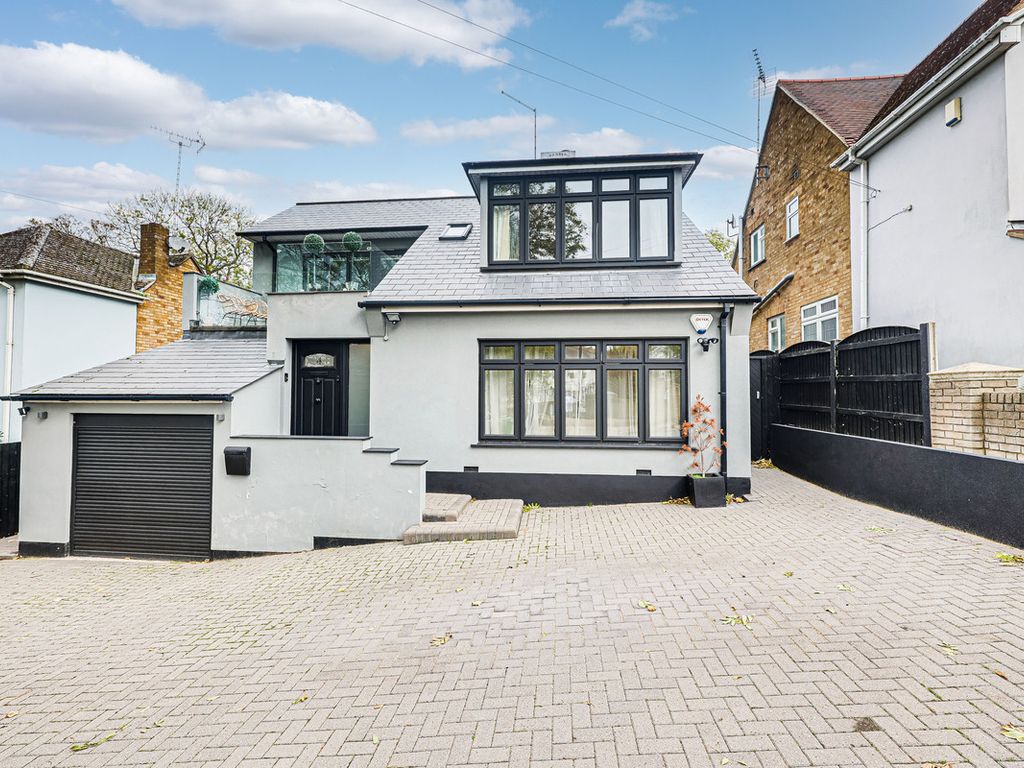 6 bed detached house for sale in The Knoll, Rayleigh SS6 Zoopla