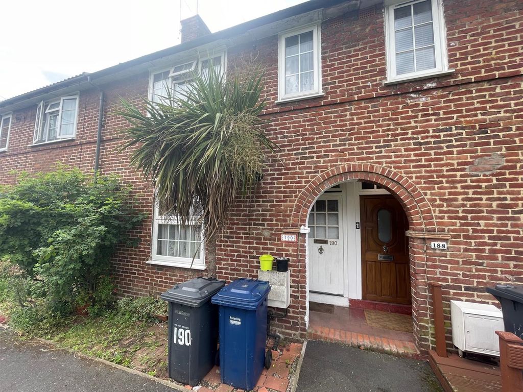 3 bed terraced house for sale in Watling Avenue, Burnt Oak, Edgware HA8