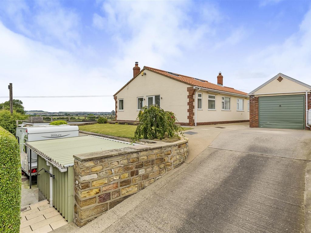 3 bed detached bungalow for sale in North Street, Flixton, Scarborough
