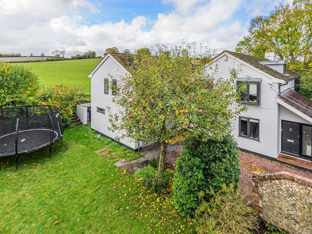 5 bed detached house for sale in Sutton, Alresford, Hampshire
