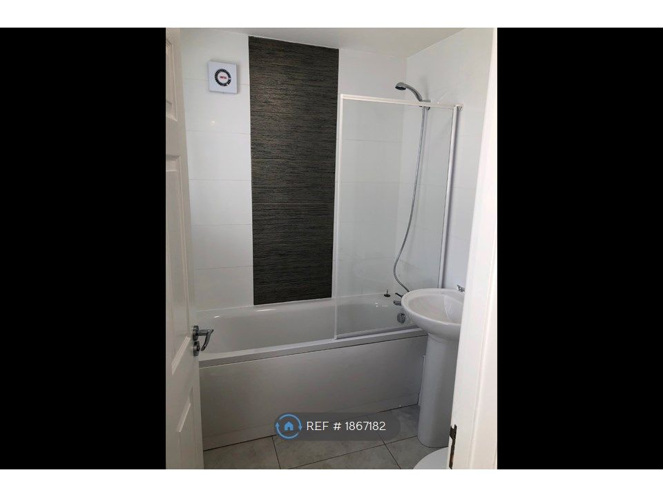 2 bed terraced house to rent in Emery Street, Liverpool L4, £700 pcm