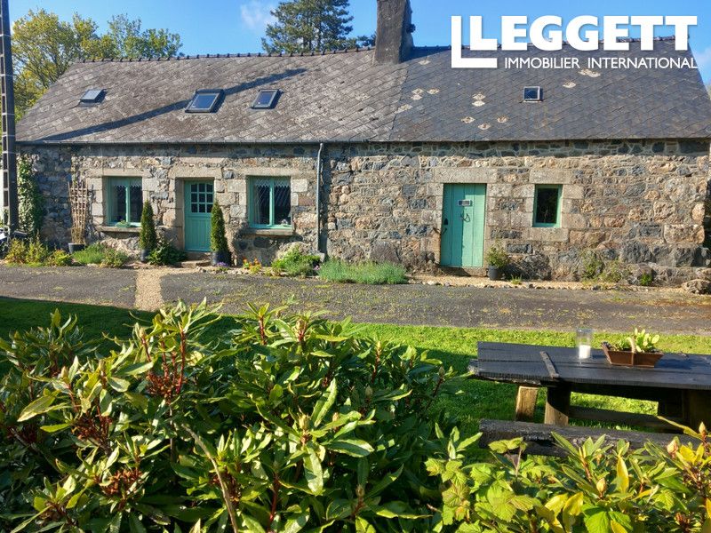 2 bed villa for sale in Callac, CôtesD'armor, Bretagne, £102,052 Zoopla