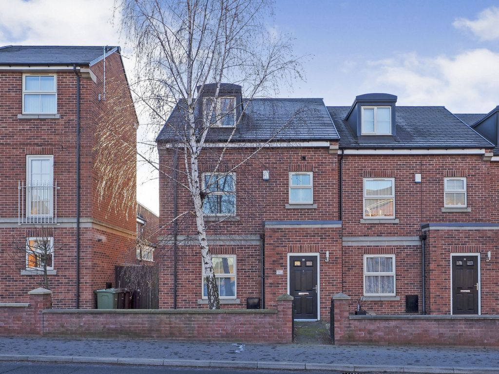 3 bed semidetached house for sale in Kirkby Road, Pontefract WF9 Zoopla