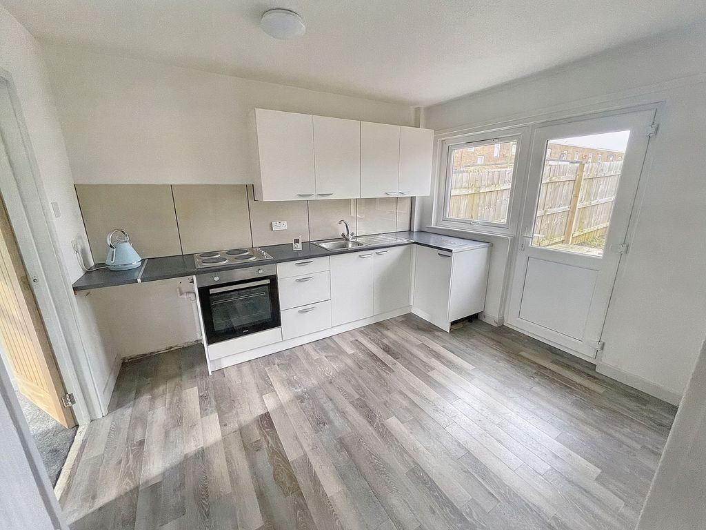 4 bed terraced house to rent in Silverdale Place, Newton Aycliffe DL5