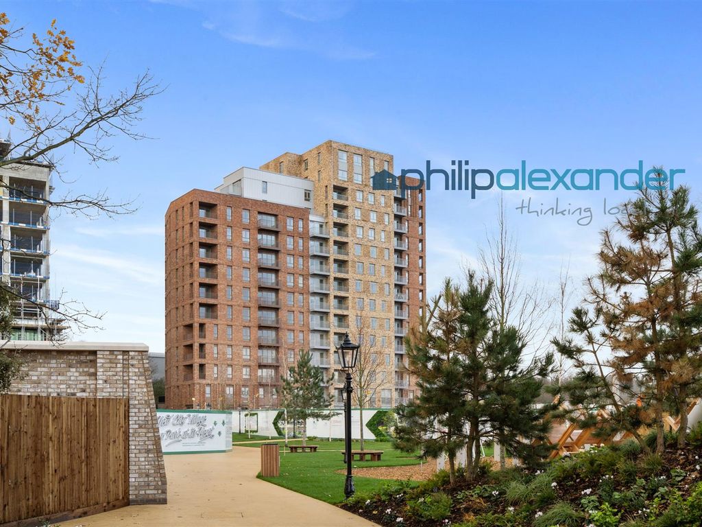 Studio to rent in Alington House, Hornsey Park Place, Clarendon Road