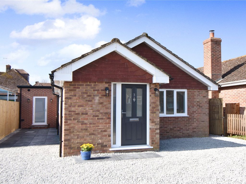 3 bed detached bungalow for sale in Willis Close, Great Bedwyn