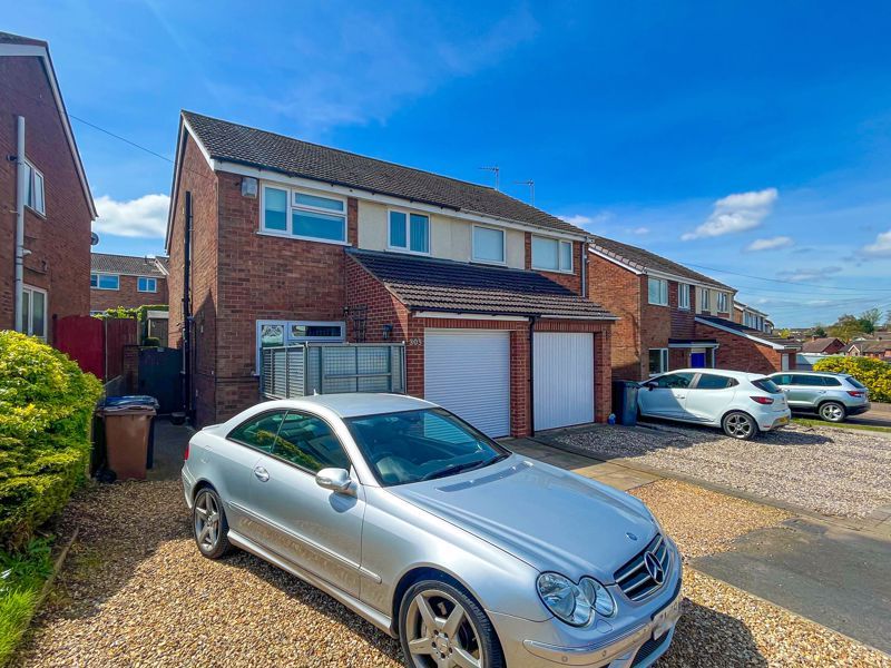 4 bed semidetached house for sale in Chase Road, 152334 WS7, £160,750