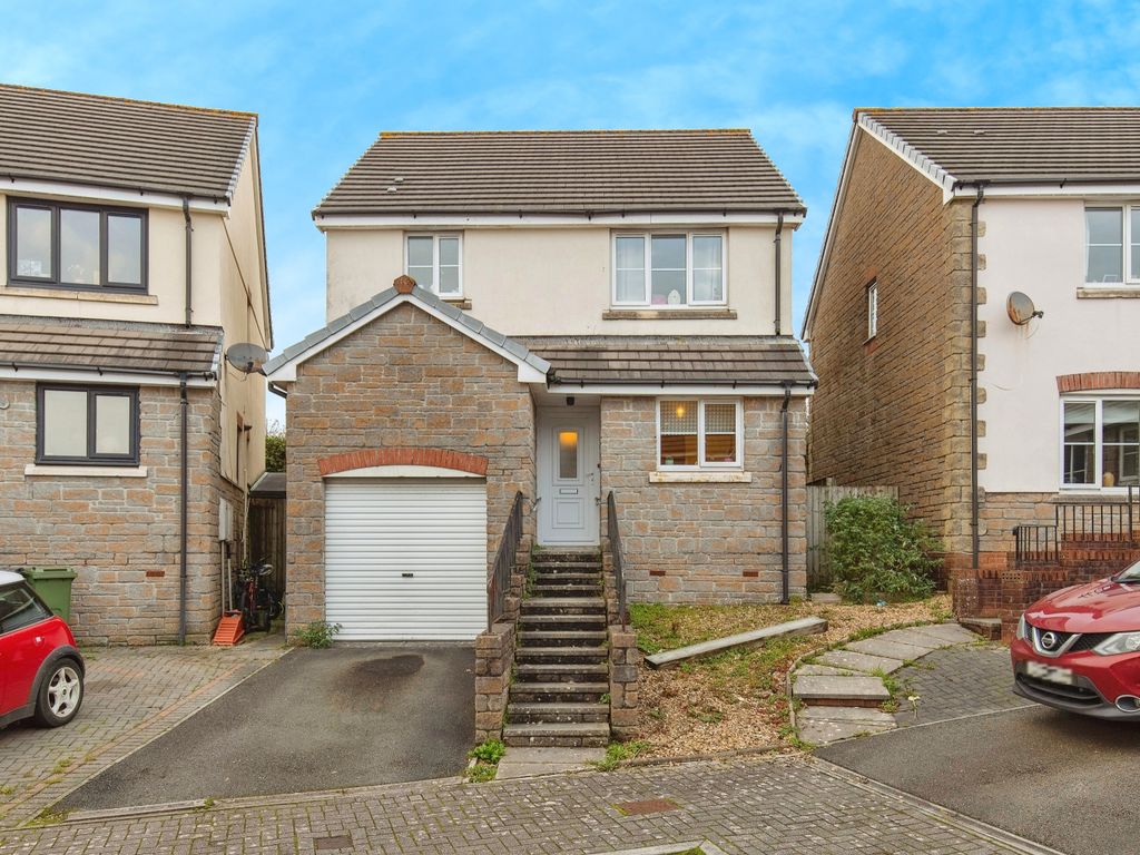 3 bed detached house for sale in Retallick Meadows, St. Austell