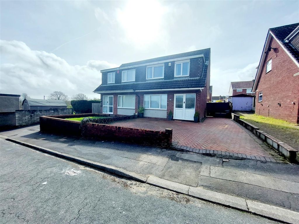 3 bed semidetached house for sale in Heol Bryn Glas, Gorseinon