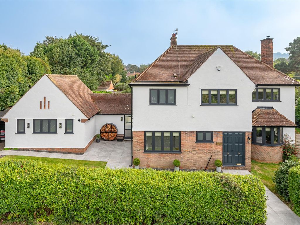 4 bed detached house for sale in Stepney Drive, Scarborough YO12, £