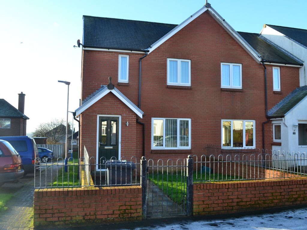 3 bed end terrace house to rent in Fenella Court, Willaston, Douglas